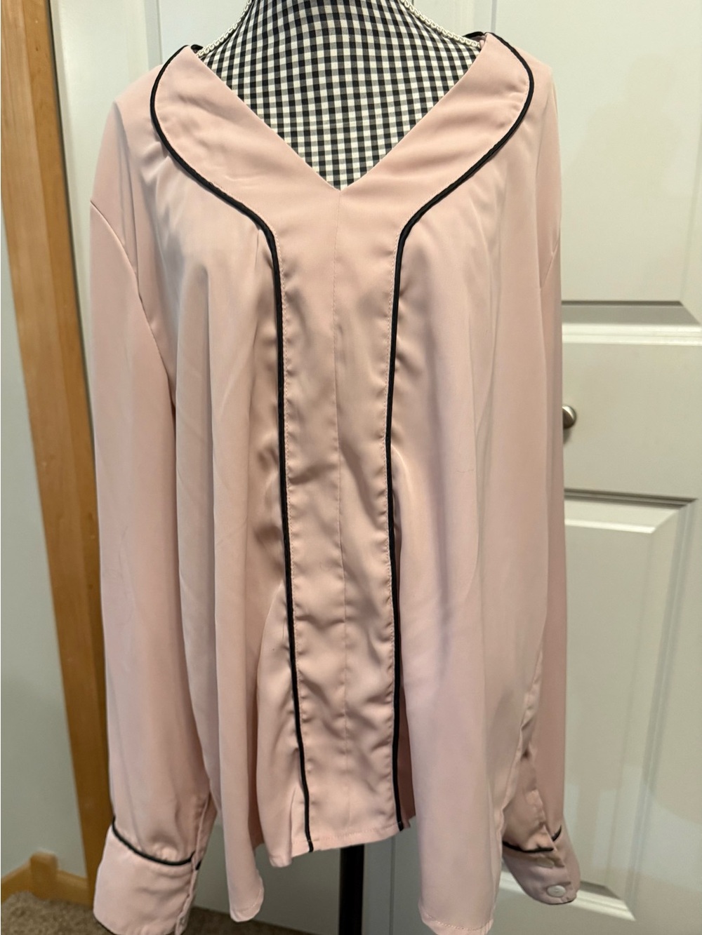Women's Pink Satin Trim Lounge Top